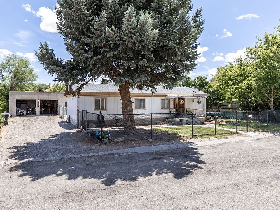 1st image of 1016 Panorama Dr