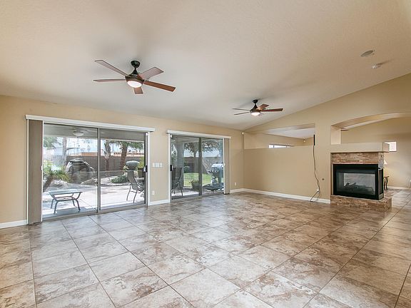 2nd image of 17635 W Hale Bopp Dr