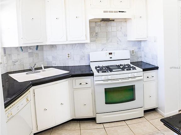2nd image of 5900 Shore Blvd S APT 803