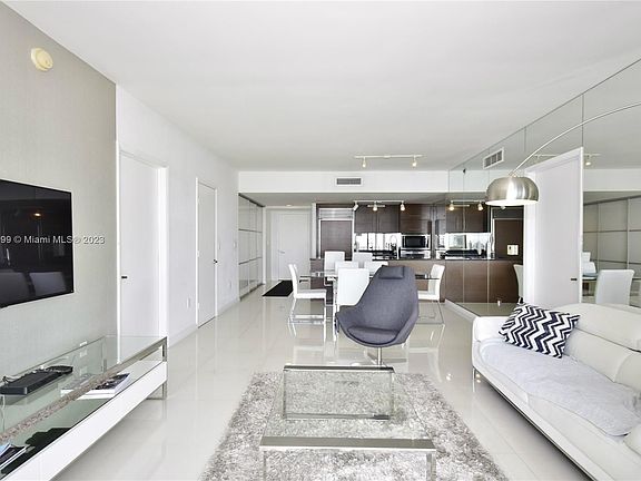 5th image of 465 Brickell Ave APT 3205