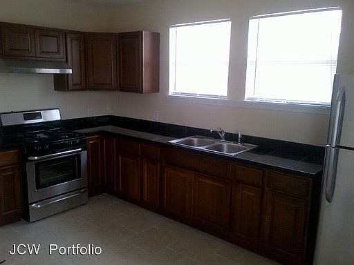 2nd image of 2402 New Orleans St