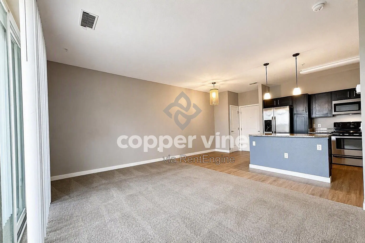 2 bed, 2.0 bath, 1052 sqft, $1,965 — Photo 3