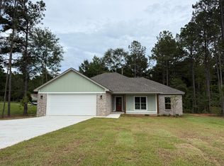 44 Ratcliff Rd, Sumrall, MS 39482