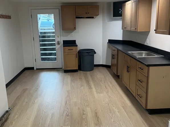 24 Orchard Ter, Burlington, VT