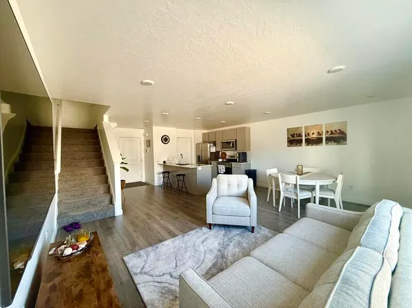 38 N Northshore Dr, Saratoga Springs, UT 84045