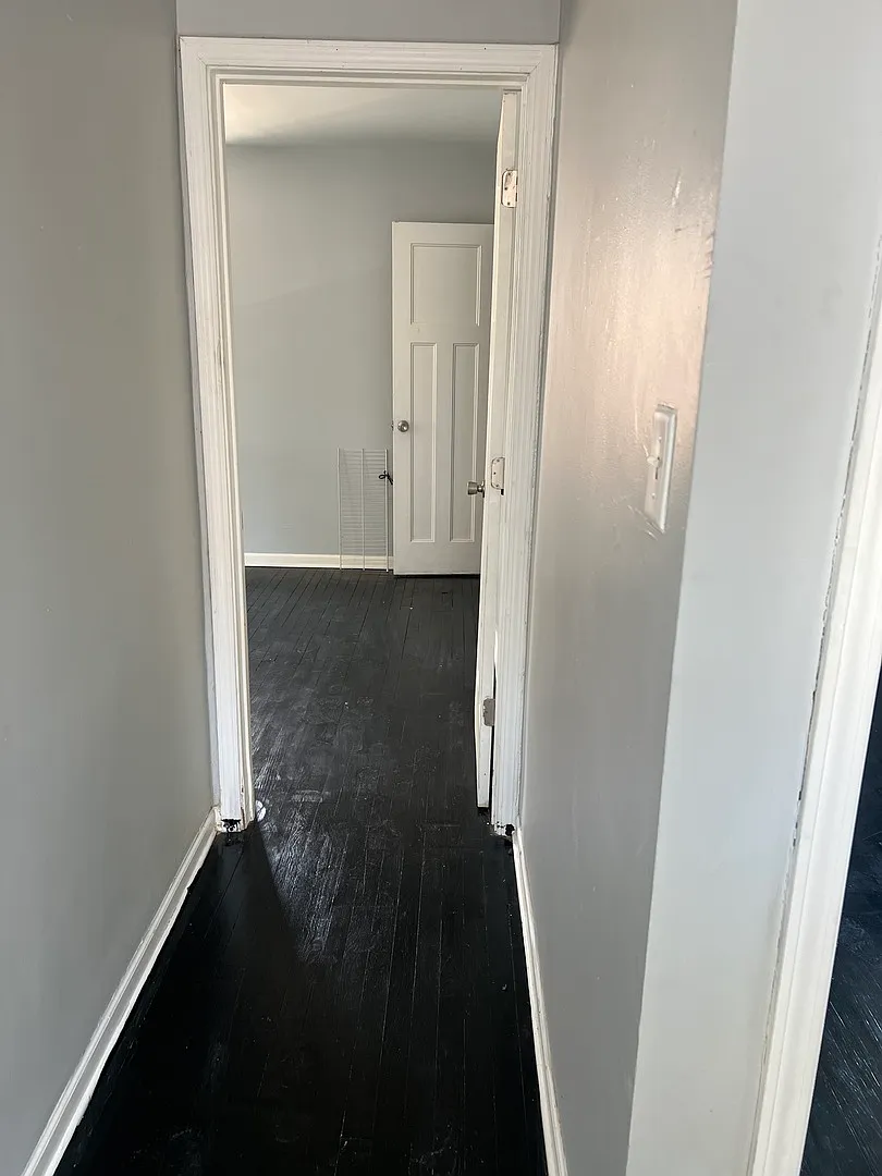 4 bed, 4.0 bath, 3750 sqft, $2,500 — Photo 4