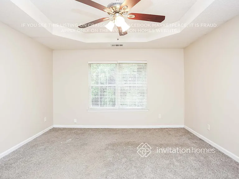 4890 Larkspur Ln — Photo 11