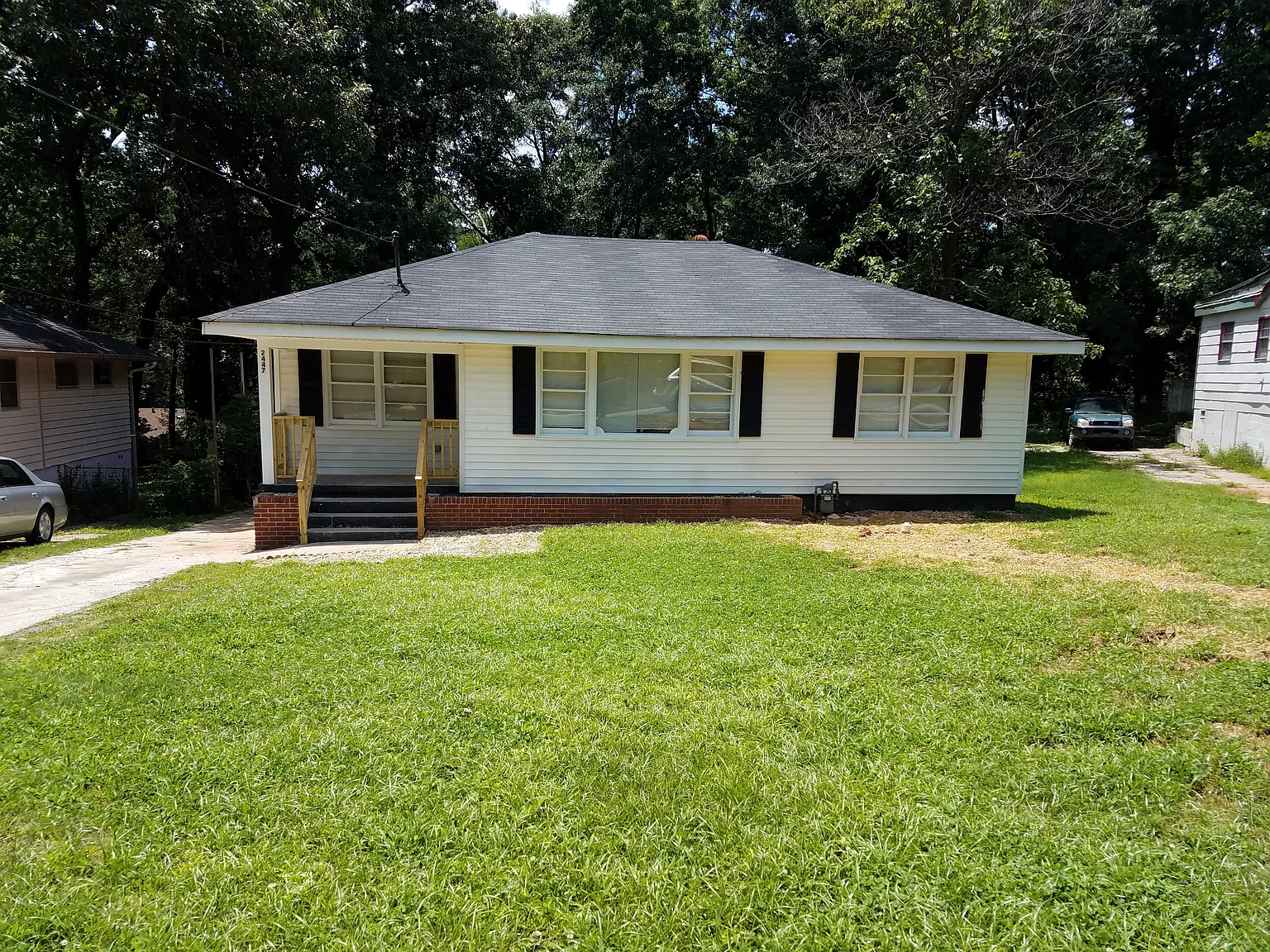 2447 Baxter Rd SW photo 1