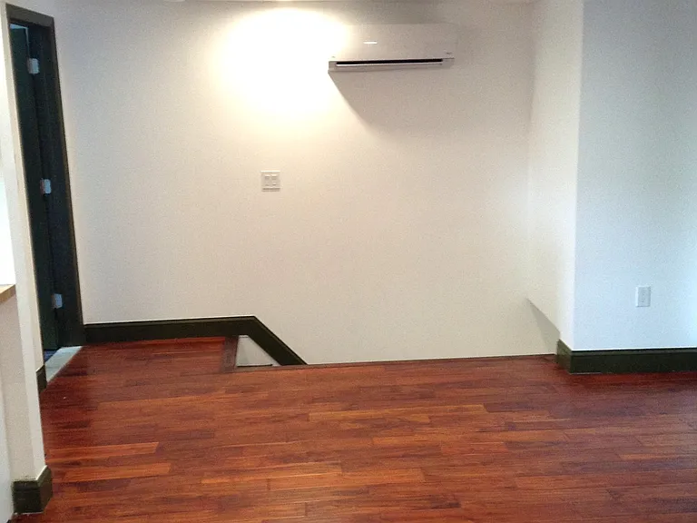 30 Croton Ave #3 — Photo 21