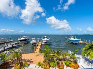 909 Narragansett Ln, Key Largo, FL 33037