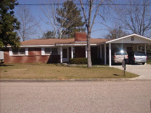 5 Hall St, Daleville, AL 36322