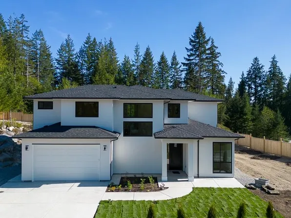 1236 Castle Rd, Sunshine Coast, BC V0N 1V5