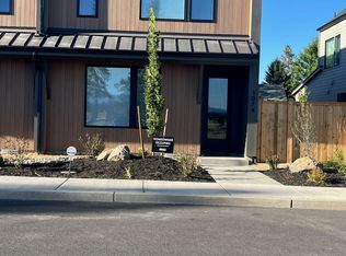 1074 W Linda Ave, Sisters, OR 97759