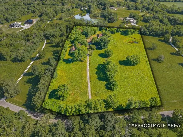 13424 Henson Rd, Holt, MO 64048