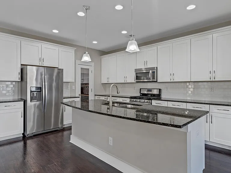 4004 Willow Green Pl #1 — Photo 29