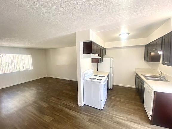 4th image of 4878 Saratoga Ave APT 102