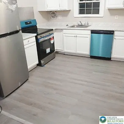3 bed, 2320 sqft, $1,850 — Photo 3