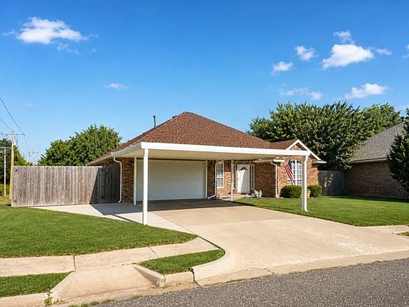 2nd image of 8213 Woodbend Dr