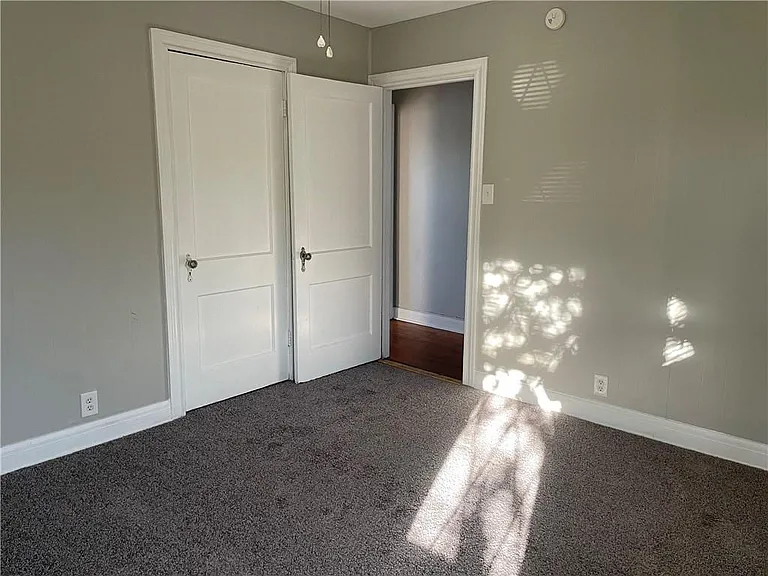 332 Rosebud Ave — Photo 6