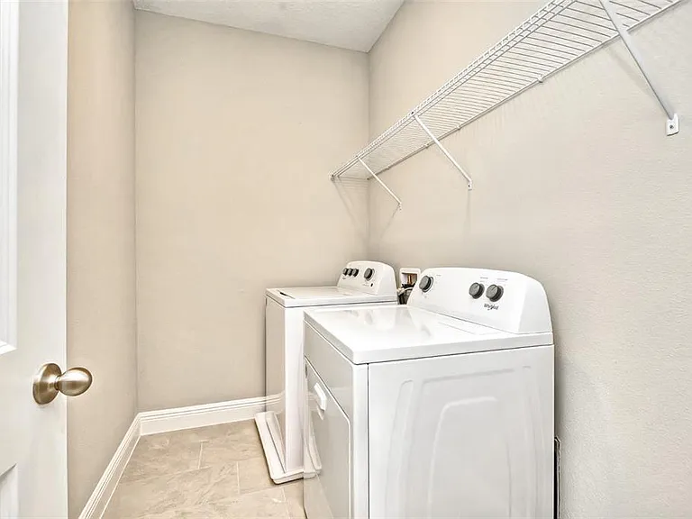 2941 Voyager Ave — Photo 25