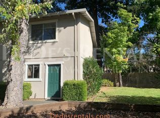 48 Lark Center Dr APT 9, Santa Rosa, CA 95403