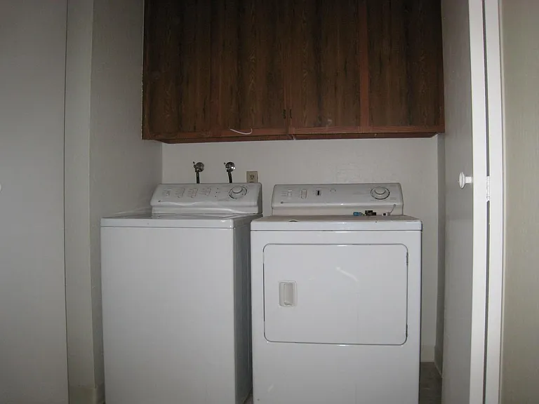 Washing machine in townhouse