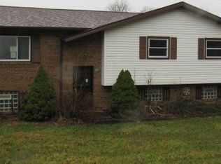 207 Heavilin Rd, Hopedale, OH 43976