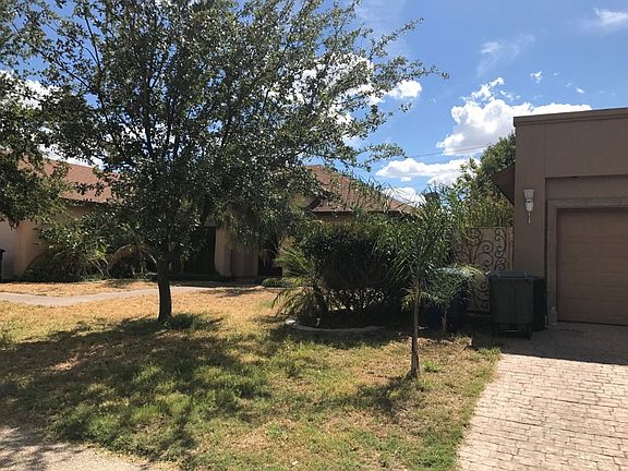 2nd image of 6526 Grande Bay Dr