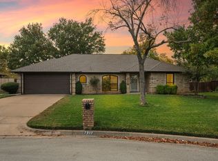 7317 Hialeah Cir W, North Richland Hills, TX 76182