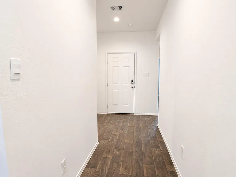21610 Violet Ridge Rd — Photo 24