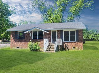 6042 Old Number Six Hwy, Elloree, SC 29047