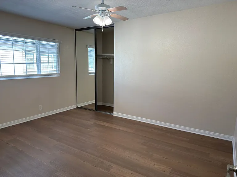 Pointe Pacific Apartment Homes — Photo 37