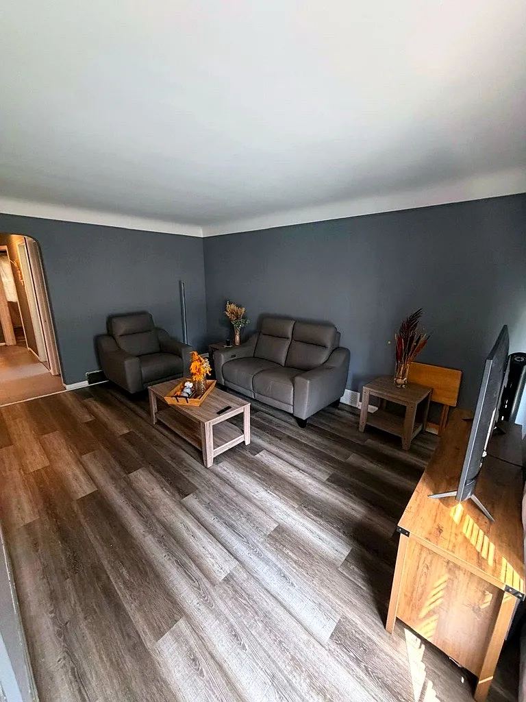3 bed, 1116 sqft, $1,500 — Photo 2
