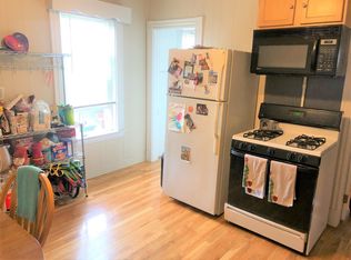 2 Ibbetson St #2B, Somerville, MA 02143