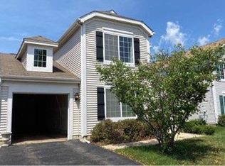 86 W Amberley Dr, Round Lake, IL 60073