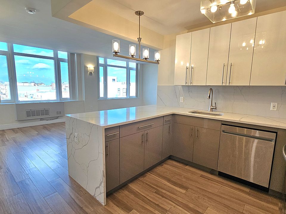 1st image of 103-14 Northern Blvd #5A