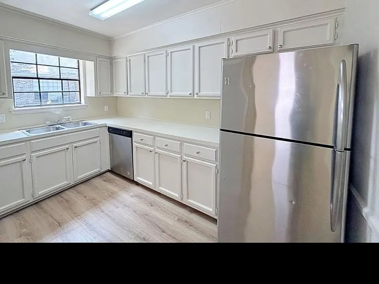 16634 Missionary Ridge Ct #B — Photo 2