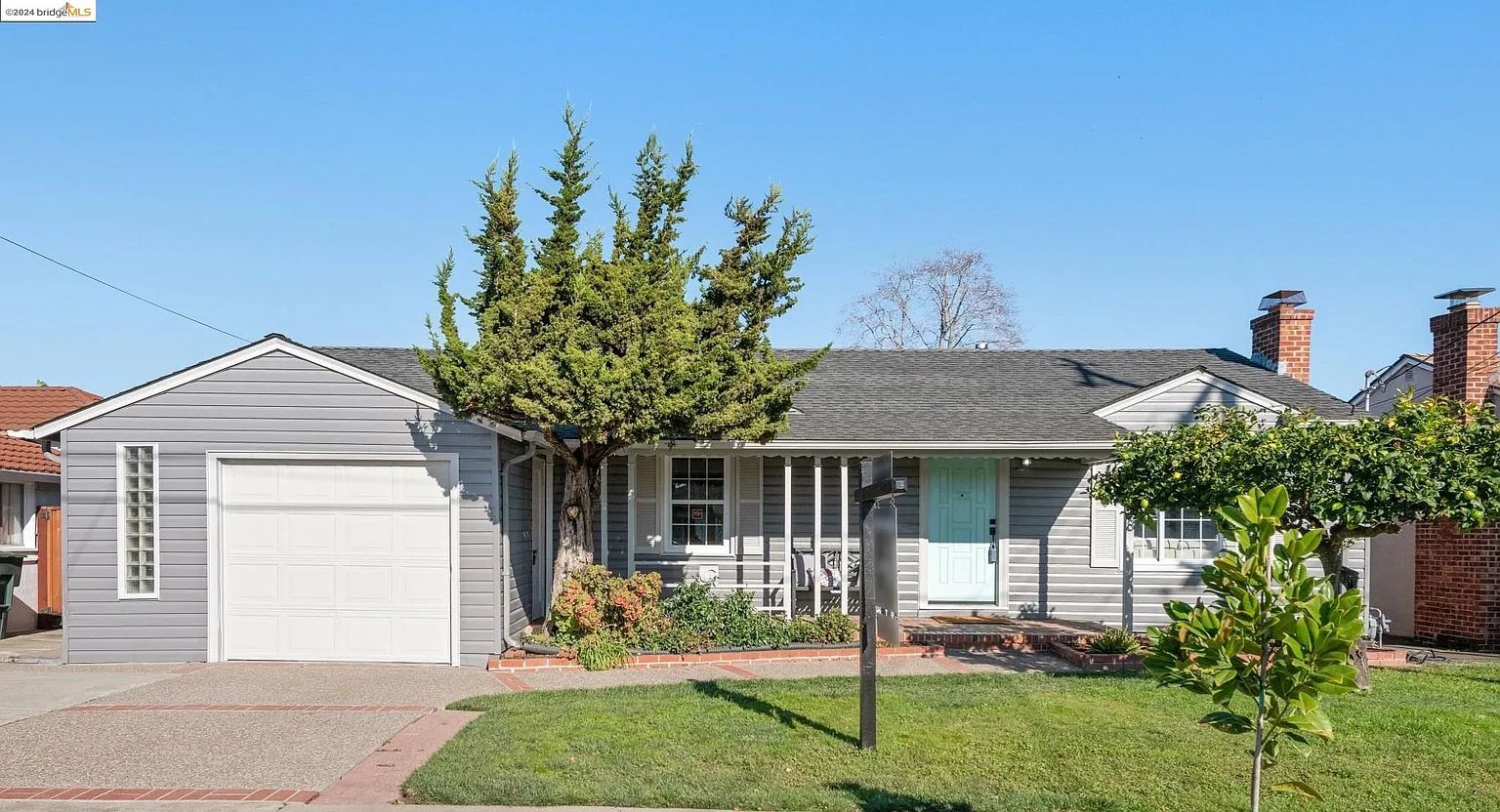 2078 Whelan Ave photo 1