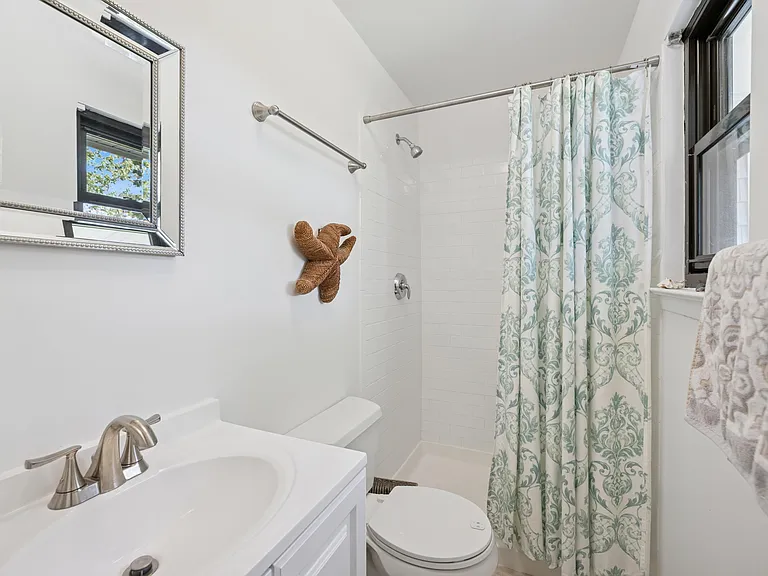 50 Hubbard Ln #5 — Photo 14