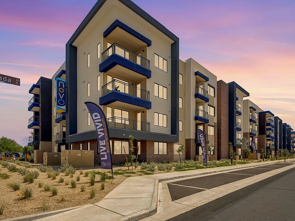 Encore Novo apartments community photo