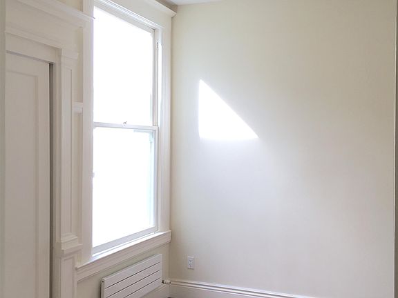 5th image of 1674 Filbert St