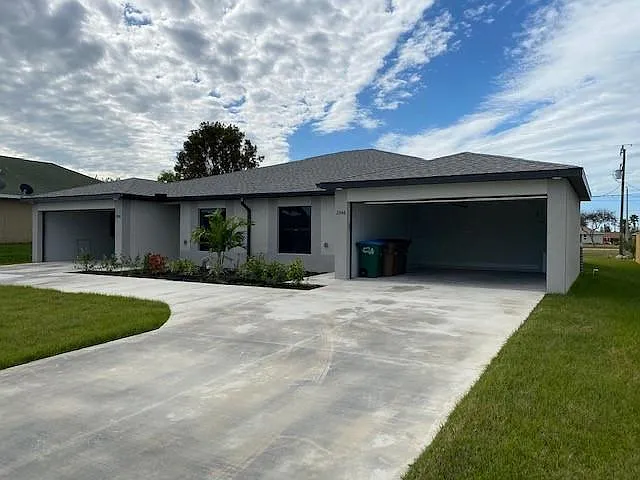2948 SW 7th Pl