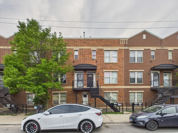 738 S Kedzie Ave #3, Chicago, IL 60612