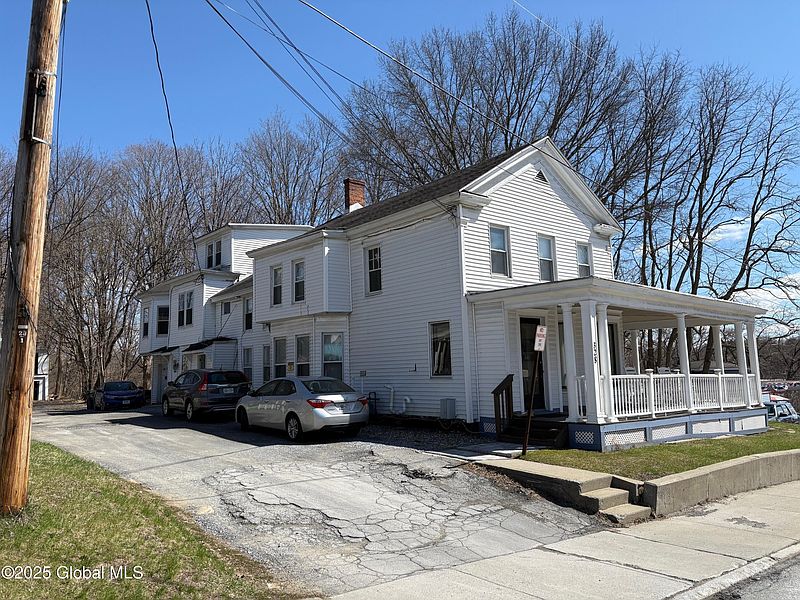 5th image of 328 Milton Avenue