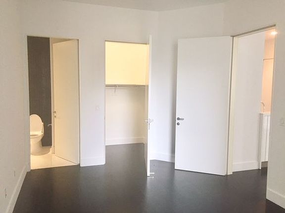 4th image of 25 Broad St APT 12D