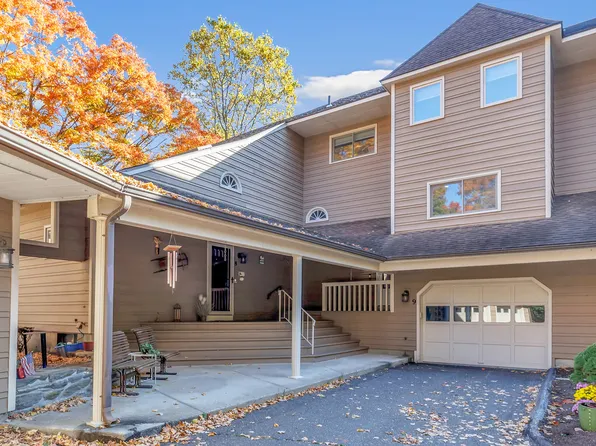 9 Meeting House Lane #9, Shelton, CT 06484