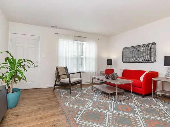 Villa Del Sol Apartments