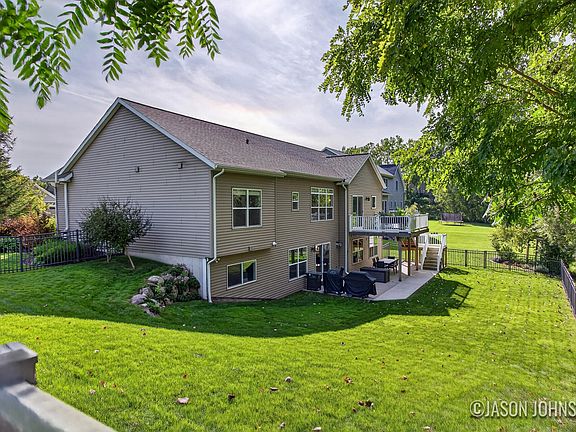 5th image of 1773 Bristol Ridge Dr NW