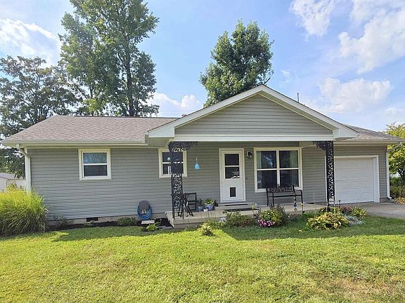 2nd image of 23 Oak Park Dr W