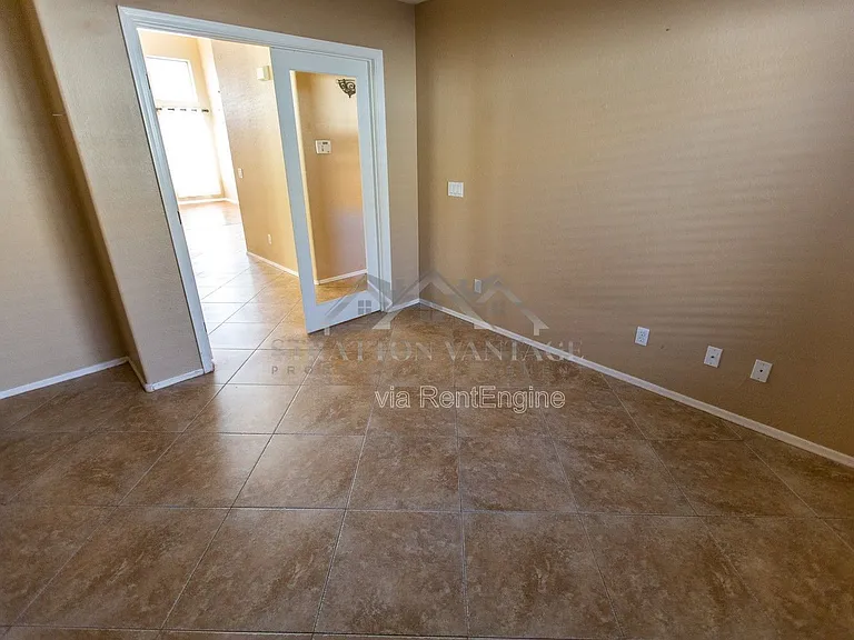 4323 E Ivanhoe St — Photo 23